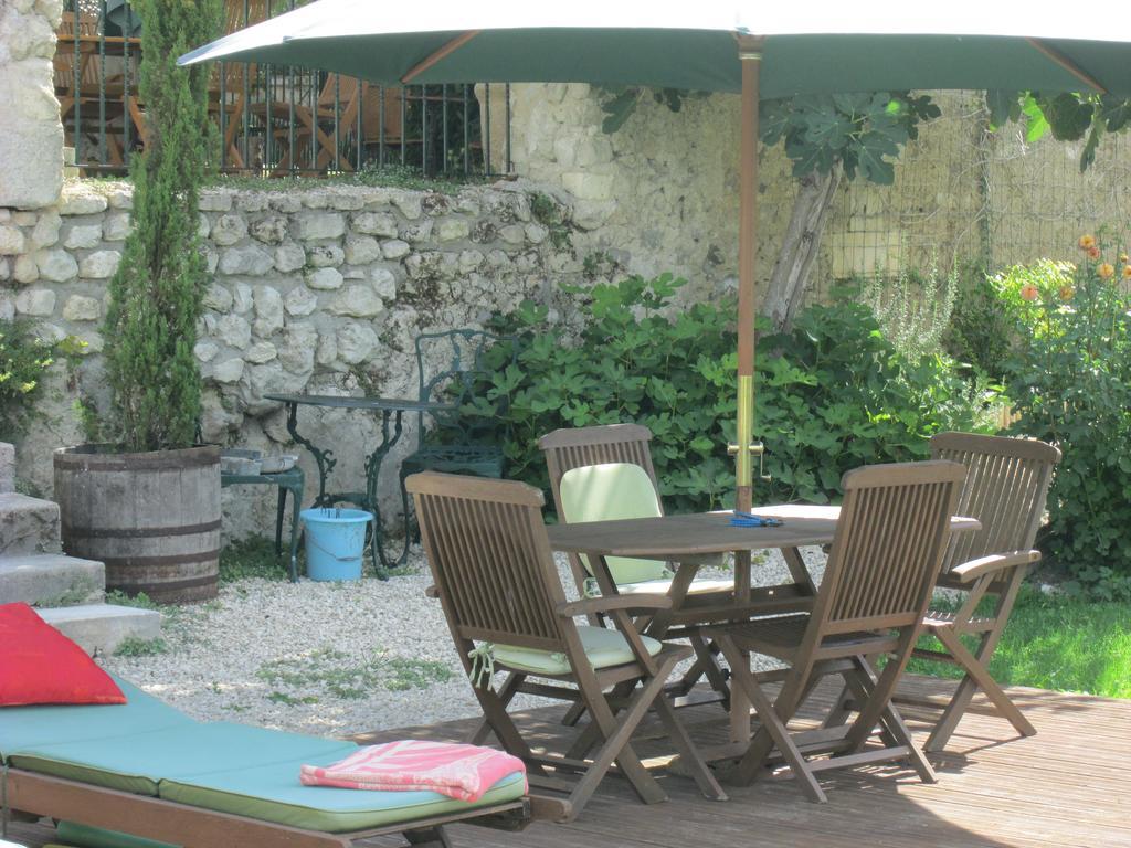 Le Petit Lavoir Saint-Paul-Lizonne Dış mekan fotoğraf