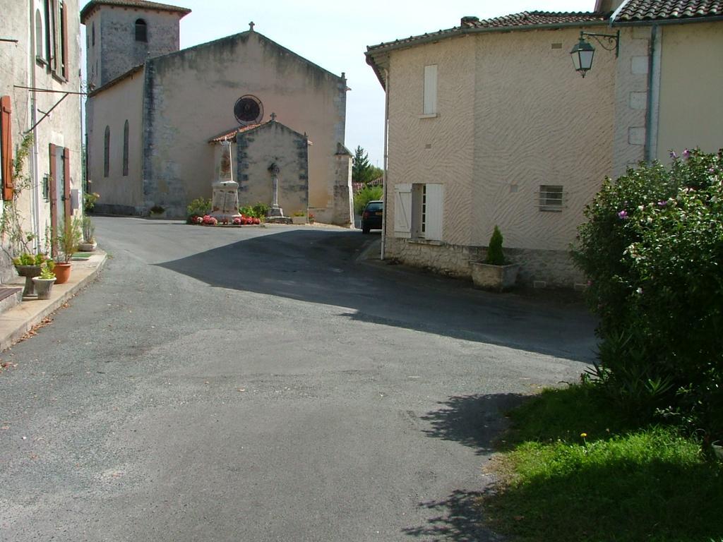 Le Petit Lavoir Saint-Paul-Lizonne Dış mekan fotoğraf