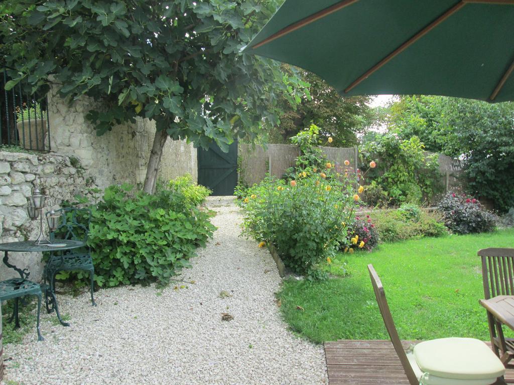 Le Petit Lavoir Saint-Paul-Lizonne Dış mekan fotoğraf